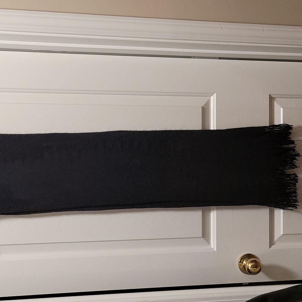 Preston & York Black Scarf